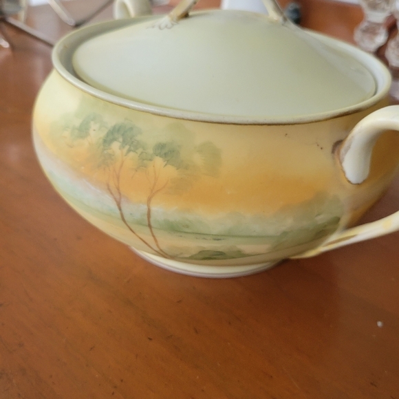 Nippon Japan Vintage Covered Handled Bowl With Matte Finish - Picture 11 of 13